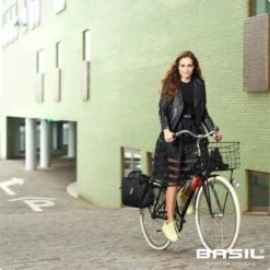 Basil Noir Stuurtas - Enkele Fietstas - Zwart - 17 Liter -Volare Shop 1200x1200 139
