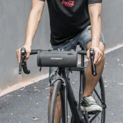 Merkloos Decopatent® PRO Stuurtas Fiets - Fietstas Stuur Frametas - Waterdicht - Racefiets - Koersfiets - MTB - Electrische Fiets - Ebike 16 Merkloos Decopatent® PRO Stuurtas Fiets - Fietstas Stuur Frametas - Waterdicht - Racefiets - Koersfiets - MTB - Electrische Fiets - Ebike -Volare Shop 1200x1200 309