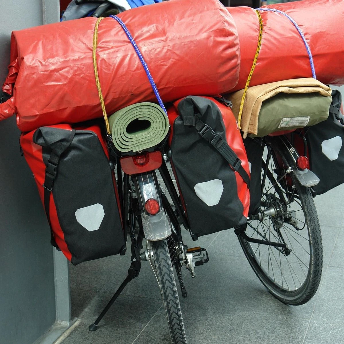 Merkloos 10 X Rubberen Bagagespin Met Haken 61 Cm X 8 Mm Ø 8 Merkloos 10 X Rubberen Bagagespin Met Haken 61 Cm X 8 Mm Ø - Afbeelding 6