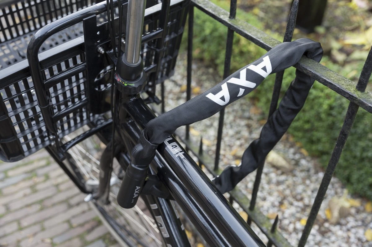 AXA Linq 100 Kettingslot - ART 2 Slot Voor Fietsen - Extra Dikke Schakels - 100 Cm – 9,5 Mm - Zwart 7 AXA Linq 100 Kettingslot - ART 2 Slot Voor Fietsen - Extra Dikke Schakels - 100 Cm – 9,5 Mm - Zwart - Afbeelding 5