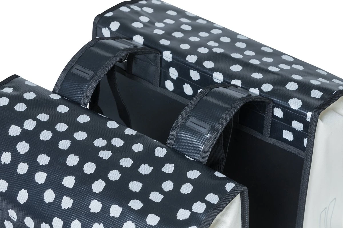 Basil Urban Load Dubbele Fietstas - Zwart - 48 Liter 5 Basil Urban Load Dubbele Fietstas - Zwart - 48 Liter - Afbeelding 3