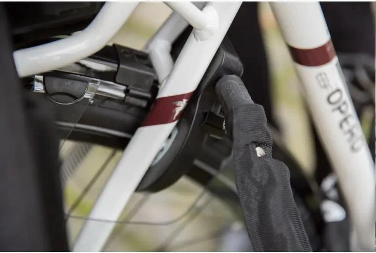 AXA Solid Plus Fietsslot- ART2 - Inclusief 140cm Insteekketting – Ringslot - Zwart 10 AXA Solid Plus Fietsslot- ART2 - Inclusief 140cm Insteekketting – Ringslot - Zwart - Afbeelding 8