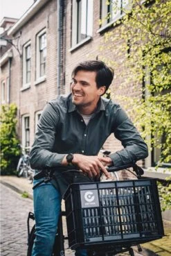 Cortina Dubai - Fietskrat - Zwart - 33 Liter -Volare Shop 803x1200 2