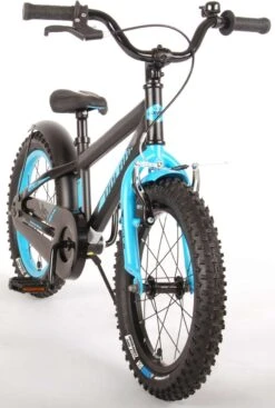 Volare Rocky Kinderfiets - 16 Inch - Zwart Blauw - 95% Afgemonteerd - Prime Collection 23 Volare Rocky Kinderfiets - 16 Inch - Zwart Blauw - 95% Afgemonteerd - Prime Collection -Volare Shop 808x1200 1